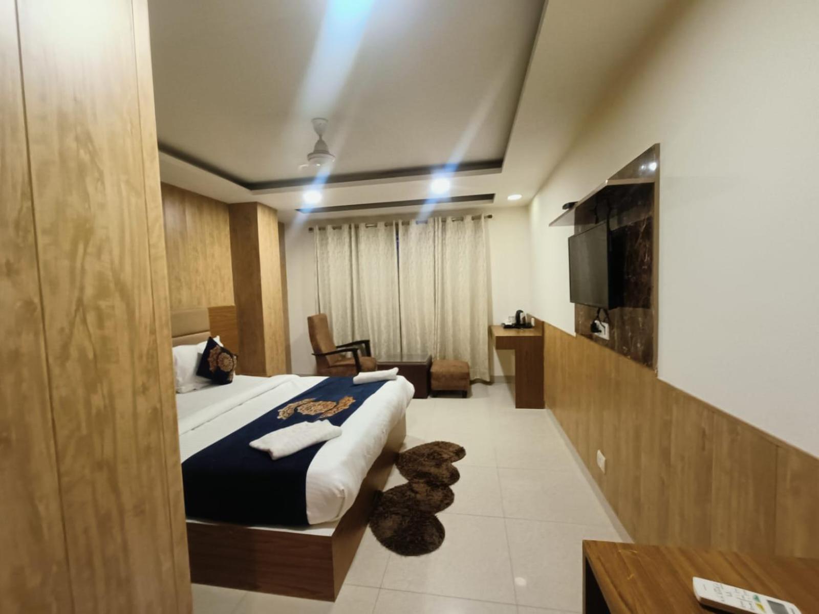 Grand By D'capitol Near Delhi Airport 4* New Delhi