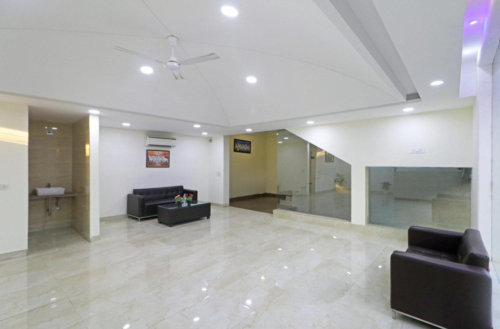 Hotel Grand By D'capitol Near Igi Airport 4*